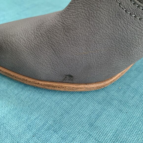 Frye Reina JEA Women Size 9.5 Gray Suede Leather Ankle Boot Zip 3471724 - Picture 7 of 14